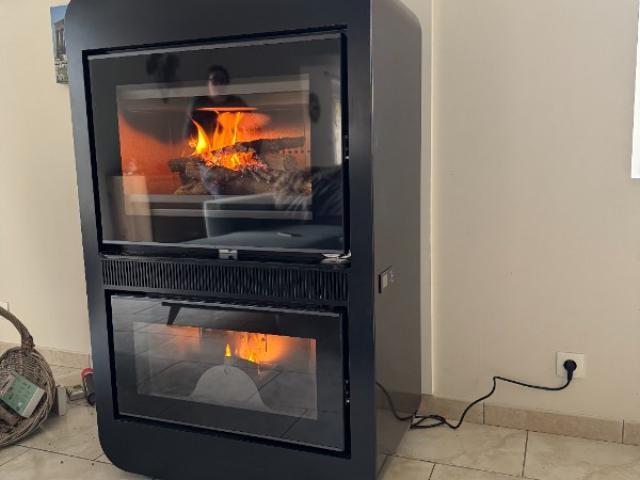 Découvrez le poêle mixte qui change tout ! Le Ungaro Combo Air