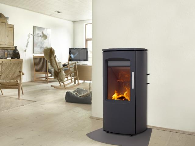 Poêle àbois SL7 l’alliance parfaite entre design nordique et puissance maîtrisée