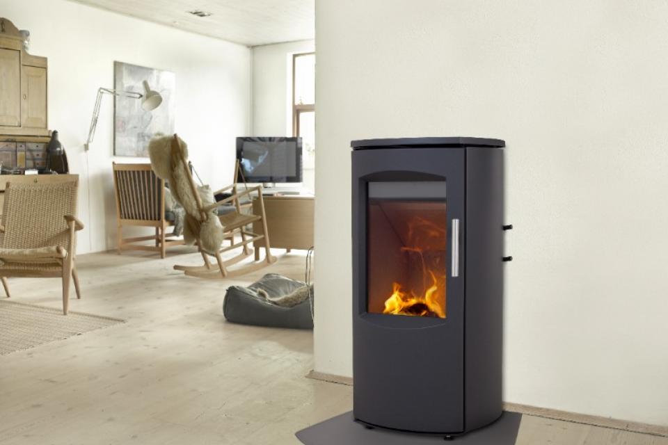 Poêle àbois SL7 l’alliance parfaite entre design nordique et puissance maîtrisée
