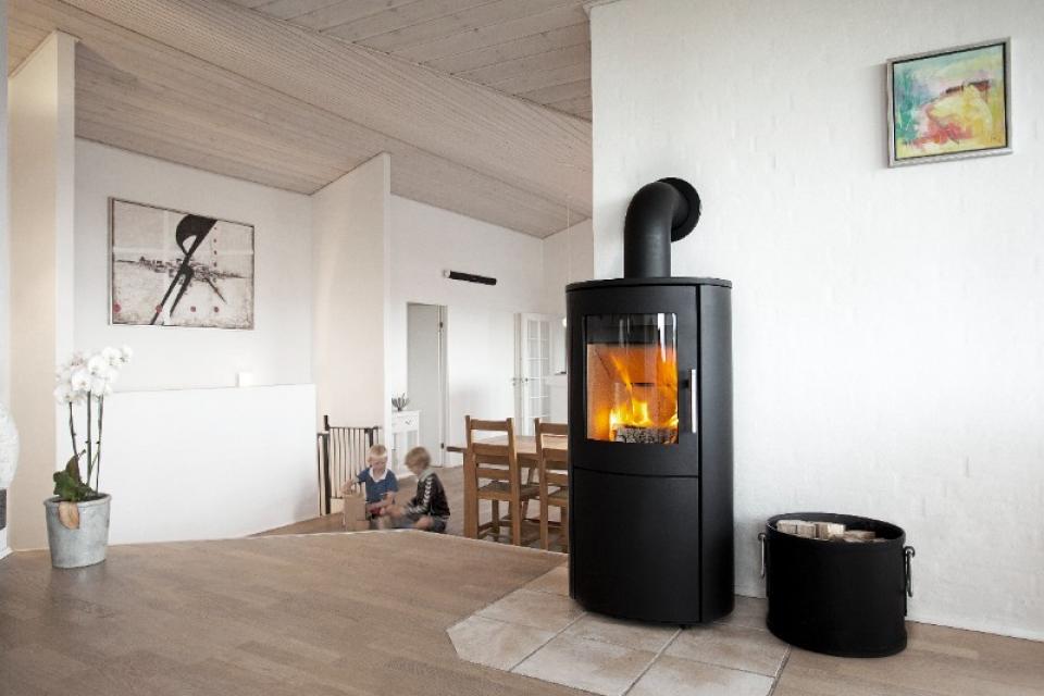 Poêle à bois SL 800 Hêta scan line , le plaisir du feu le design scandinave